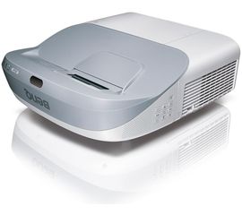 Beamer BenQ MW883UST