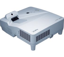 Beamer NEC UM352W