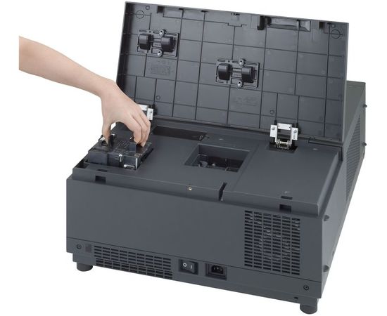 Beamer Panasonic PT-EX12K, bild 4